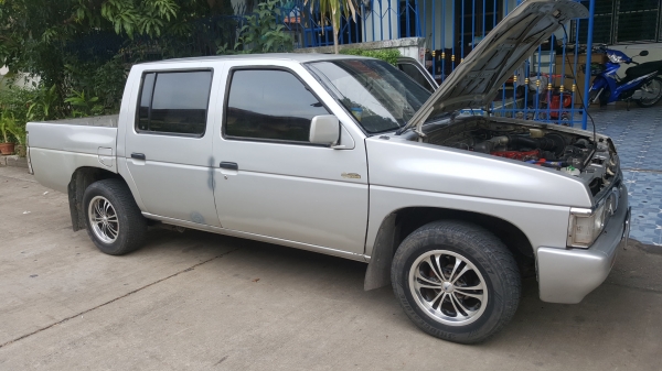 ขาย NISSAN BIGM ฝาแดง