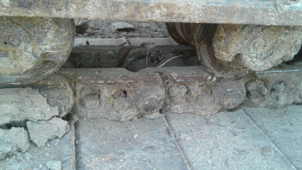 ขายด่วนรถแบคโฮHYUNDAI.220..95..รถทำงานได้4พ้นกั่วชั่วโมง