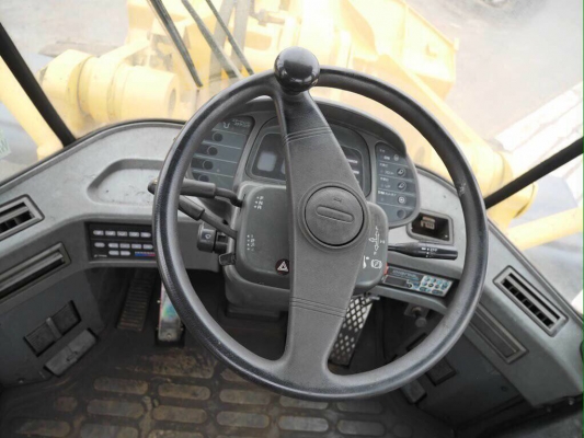 KOMATSU WA400-3E นำเข้าจากญี่ปุ่น สวยมากพร้อมใช้งาน ไม่แพงครับ โทร.090-986-2521 อ๊อบ KOMATSU WA400-3E นำเข้าจากญี่ปุ่น สวยมากพร้อมใช้งาน ไม่แพงครับ โทร.090-986-2521 อ๊อบ