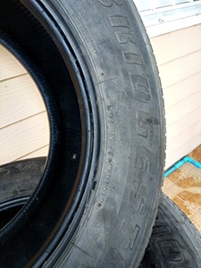 Bridgestone 4 เส้น 265/65/17 ยางปี 2012 ขาย1500 บาท Bridgestone 4 เส้น 265/65/17 ยางปี 2012 ขาย1500 บาท