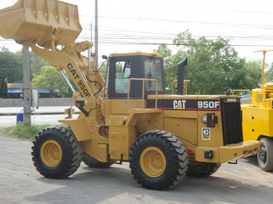 ขายรถตักล้อยาง CAT 950 F ราคา 1850000
