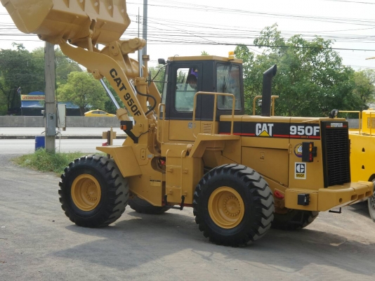 ขายรถตักล้อยาง CAT 950 F ราคา 1850000