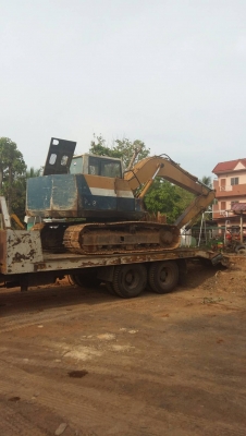 ขายรถแบคโฮ KOMATSU PC120-5 ช่วงล่างใหม่ ราคา 520000