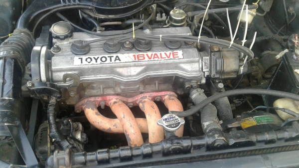 ขายรถเก๋ง TOYOTA 1600 CC เกียร์ธรรมดา ทะเบียนพร้อม แอร์ กระจกไฟฟ้า ราคา 32000