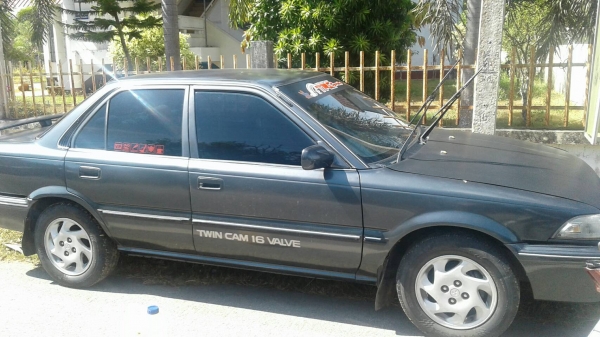 ขายรถเก๋ง TOYOTA 1600 CC เกียร์ธรรมดา ทะเบียนพร้อม แอร์ กระจกไฟฟ้า ราคา 32000