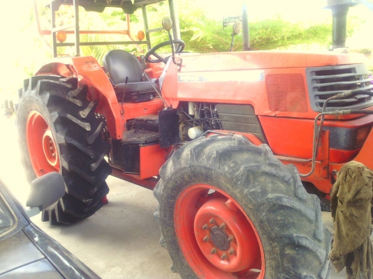 ขายรถไถ KUBOTA M9000 ใบมีดดันหน้า 7 จาน เอกสารเล่มทะเบียน ราคา 550000
