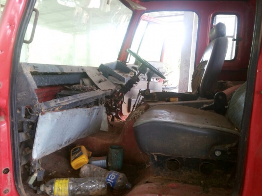 ขายสิบล้อ2เพลา เครื่องEK100. 260แรง ไม่มีทะเบียนรถเครื่องดีใช้ได้ครับ ขายสิบล้อ2เพลา เครื่องEK100. 260แรง ไม่มีทะเบียนรถเครื่องดีใช้ได้ครับ