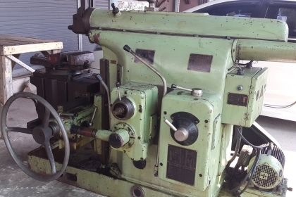 แท่นไส 20 นิ้ว เกียร์บล็อก ขายถูกๆ มีปากกาจับชิ้นงานให้พร้อม 34,000