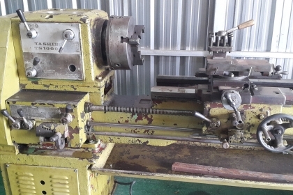 เครื่องกลึง 6 ฟุต 3 เพลา เกียร์บล็อก พร้อมใช้งาน ด่วนๆๆๆ  76,000
