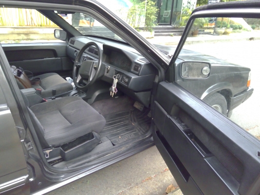 volvo940ปี91 รถเดิมทั้งคัน สีบางๆทั้งคัน ไม่มีผุ แอร์เย็น ขับทางไกลสบาย