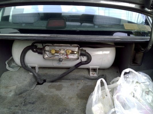 volvo940ปี91 รถเดิมทั้งคัน สีบางๆทั้งคัน ไม่มีผุ แอร์เย็น ขับทางไกลสบาย