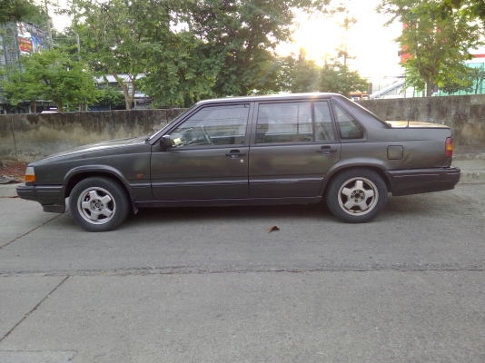 volvo940ปี91 รถเดิมทั้งคัน สีบางๆทั้งคัน ไม่มีผุ แอร์เย็น ขับทางไกลสบาย