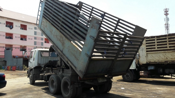 รถบรรทุก 10 ล้อใหญ่ 1 เพลา HINO ปี 40 ดั๊มพ์ได้ รุ่น FL176 เครื่อง 185 แรง ราคา 360,000 บ.รถอยู่สมุทรสาคร