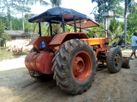 ขายรถไถ่นาคูโบต้า  8030   2 เพลา   พร้อมใช้งาน   ...