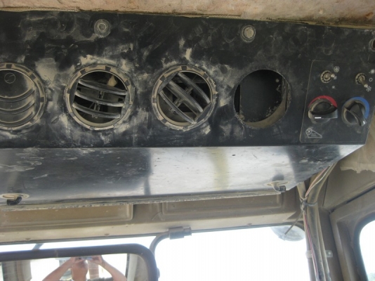 ถึงไทยเดือน 7ครับ รถเกรด140G#5MD ปี1995 นำเข้า USA ถึงไทยเดือน 7ครับ รถเกรด140G#5MD ปี1995 นำเข้า USA