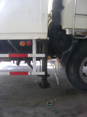 ขายรถ 6 ล้อ กะบะบรรทุกพื้นเรียบท้ายลาดยาว 7.20 เมตร ติดวินซ์ ขาช้าง หางปลา