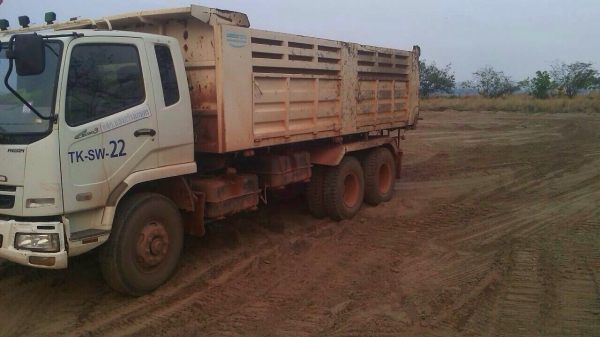 ขายด่วน  รถสิบล้อสองเพลาดั้มพ์  มิตซู  ปี  56   สภาพดีมาก  พร้อมใช้งาน