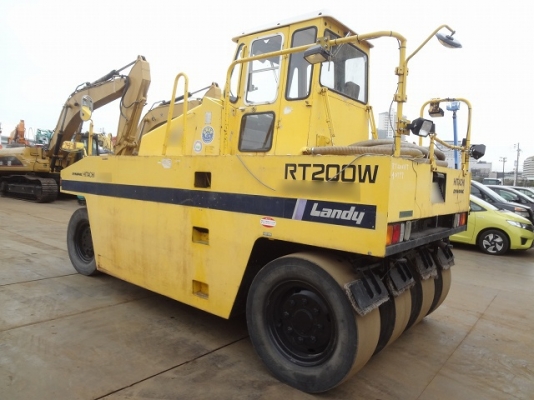 ็Hitachi/Dynapac RT200WT 7ล้อ ถึงไทยเร็วๆนี้ครับ ็Hitachi/Dynapac RT200WT 7ล้อ ถึงไทยเร็วๆนี้ครับ