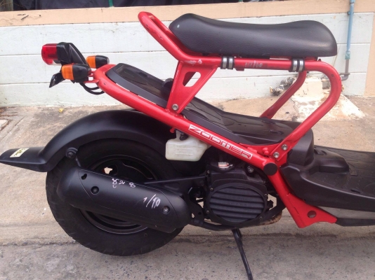 Honda Zoomer 50cc สีแดง (ประกอบใหม่) Honda Zoomer 50cc สีแดง (ประกอบใหม่)