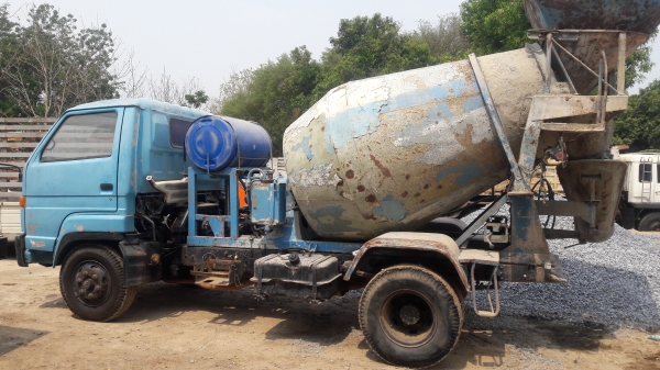 ISUZU NRR โม่ปูน 2.5 Q ทะเบียนพร้อม เครื่อง 6BG-175 ทิฟฟี่ แอร์เย็น รถใช้งานอยู่ ISUZU NRR โม่ปูน 2.5 Q ทะเบียนพร้อม เครื่อง 6BG-175 ทิฟฟี่ แอร์เย็น รถใช้งานอยู่