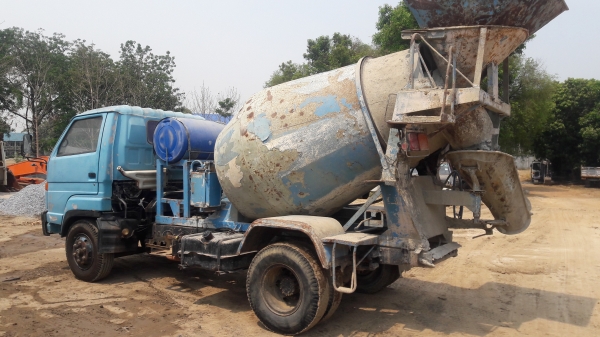 ISUZU NRR โม่ปูน 2.5 Q ทะเบียนพร้อม เครื่อง 6BG-175 ทิฟฟี่ แอร์เย็น รถใช้งานอยู่ ISUZU NRR โม่ปูน 2.5 Q ทะเบียนพร้อม เครื่อง 6BG-175 ทิฟฟี่ แอร์เย็น รถใช้งานอยู่