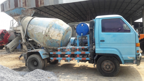 ISUZU NRR โม่ปูน 2.5 Q ทะเบียนพร้อม เครื่อง 6BG-175 ทิฟฟี่ แอร์เย็น รถใช้งานอยู่ ISUZU NRR โม่ปูน 2.5 Q ทะเบียนพร้อม เครื่อง 6BG-175 ทิฟฟี่ แอร์เย็น รถใช้งานอยู่