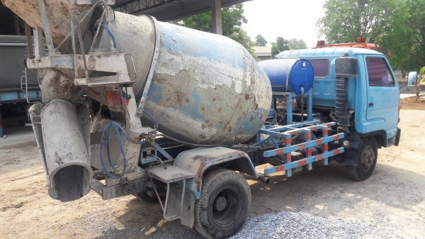 ISUZU NRR โม่ปูน 2.5 Q ทะเบียนพร้อม เครื่อง 6BG-175 ทิฟฟี่ แอร์เย็น รถใช้งานอยู่ ISUZU NRR โม่ปูน 2.5 Q ทะเบียนพร้อม เครื่อง 6BG-175 ทิฟฟี่ แอร์เย็น รถใช้งานอยู่