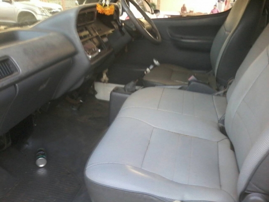 รถตู้ รถบ้านแท้ๆ เครื่องดีเซล 2L พร้อมใช้งาน