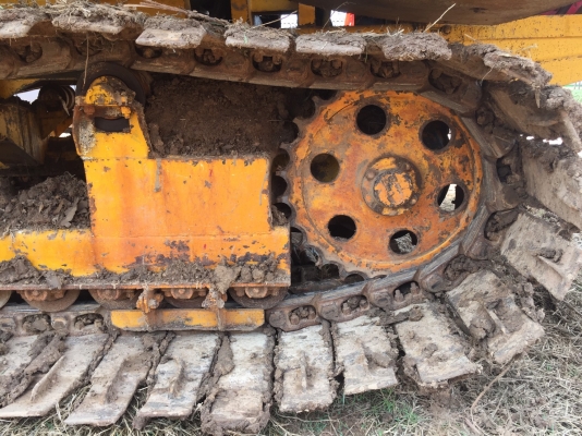 ขายรถเกี่ยวข้าวเกษตรรุ่นปล้ดหนี้เครื่อง 6HH1 210แรง ราคา 480000บาทครับ