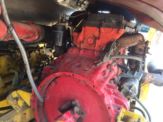 ขายรถเกี่ยวข้าวเกษตรรุ่นปล้ดหนี้เครื่อง 6HH1 210แรง ราคา 480000บาทครับ