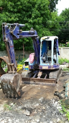 ขายรถขุดโคมัสสุpc50uu-2โทร-0876926330