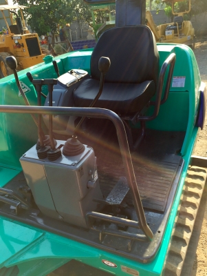 KOMATSU  20-7 ขนาดPC-20 รถเก่านอกแท้มีเอกสารพร้อม ☎️สนใจติดต่อ 085-5632278 (ราคาต่อรองได้)