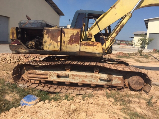 ขายแบคโฮ KOBELCO 200 /// ตามสภาพ พร้อมใช้งาน สนใจโทร 081-970-1072