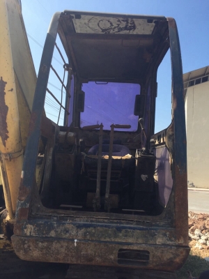 ขายแบคโฮ KOBELCO 200 /// ตามสภาพ พร้อมใช้งาน สนใจโทร 081-970-1072