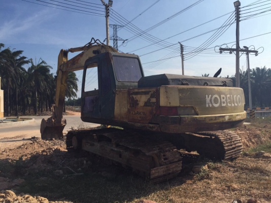 ขายแบคโฮ KOBELCO 200 /// ตามสภาพ พร้อมใช้งาน สนใจโทร 081-970-1072