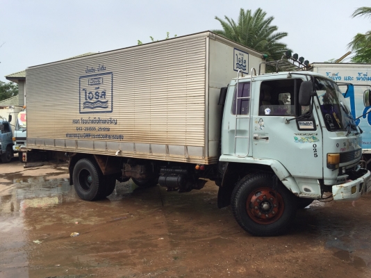 ขาย 6 ล้อ Isuzu ตู้เปียก พร้อมโอนพร้อมใช้งาน ขาย 6 ล้อ Isuzu ตู้เปียก พร้อมโอนพร้อมใช้งาน