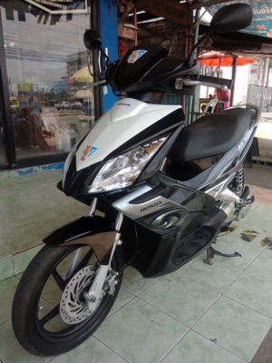 Honda Air blade (ล้อแม็ก) ตัวท็อป สภาพดีพร้อมใช้งาน ราคาถูกๆเล่มครบครับ