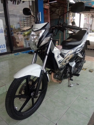 Honda SONIC สตาร์ทมือ ตัวTOP (ล้อMAXแท้) สภาพดีพร้อมใช้งานครับ