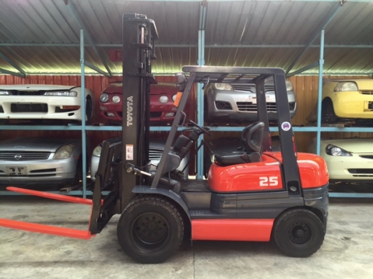 ขายรถโฟลคลิฟท์ TOYOTA 6FD25 ,เครื่องยนต์ดีเซล 2Z ,เสายกสูง 4.0 เมตร ,งาปรับเท-หง่ำหงอยได้ , ล้อหน้าคู่ , รถนำเข้าจากญี่ปุ่น 100\% ขายรถโฟลคลิฟท์ TOYOTA 6FD25 ,เครื่องยนต์ดีเซล 2Z ,เสายกสูง 4.0 เมตร ,งาปรับเท-หง่ำหงอยได้ , ล้อหน้าคู่ , รถนำเข้าจากญี่ปุ่น 100\%