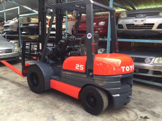 ขายรถโฟลคลิฟท์ TOYOTA 6FD25 ,เครื่องยนต์ดีเซล 2Z ,เสายกสูง 4.0 เมตร ,งาปรับเท-หง่ำหงอยได้ , ล้อหน้าคู่ , รถนำเข้าจากญี่ปุ่น 100\% ขายรถโฟลคลิฟท์ TOYOTA 6FD25 ,เครื่องยนต์ดีเซล 2Z ,เสายกสูง 4.0 เมตร ,งาปรับเท-หง่ำหงอยได้ , ล้อหน้าคู่ , รถนำเข้าจากญี่ปุ่น 100\%