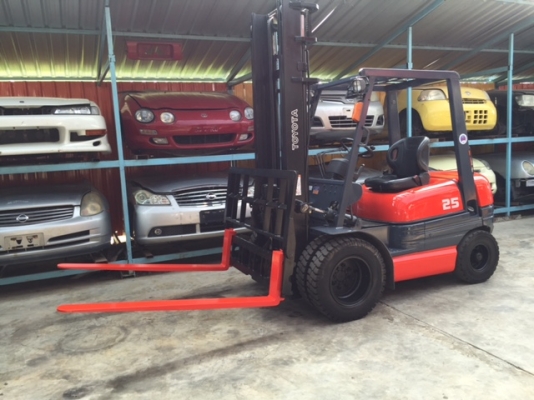 ขายรถโฟลคลิฟท์ TOYOTA 6FD25 ,เครื่องยนต์ดีเซล 2Z ,เสายกสูง 4.0 เมตร ,งาปรับเท-หง่ำหงอยได้ , ล้อหน้าคู่ , รถนำเข้าจากญี่ปุ่น 100\% ขายรถโฟลคลิฟท์ TOYOTA 6FD25 ,เครื่องยนต์ดีเซล 2Z ,เสายกสูง 4.0 เมตร ,งาปรับเท-หง่ำหงอยได้ , ล้อหน้าคู่ , รถนำเข้าจากญี่ปุ่น 100\%