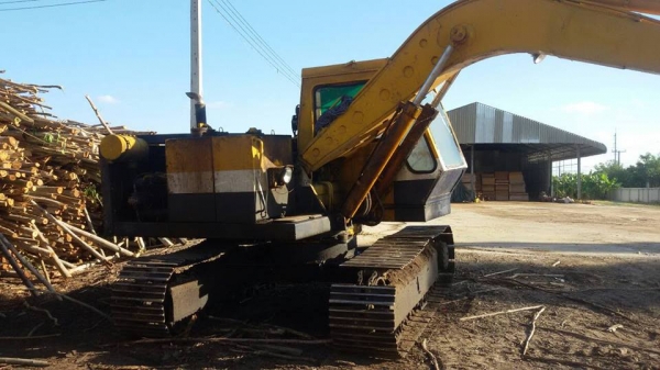 ขายรถแบ็คโคติดคีบ ไม้ เหล็ก PC120-2 สภาพพร้อมใช้งาน เครื่องแน่น เอวดี ขายรถแบ็คโคติดคีบ ไม้ เหล็ก PC120-2 สภาพพร้อมใช้งาน เครื่องแน่น เอวดี