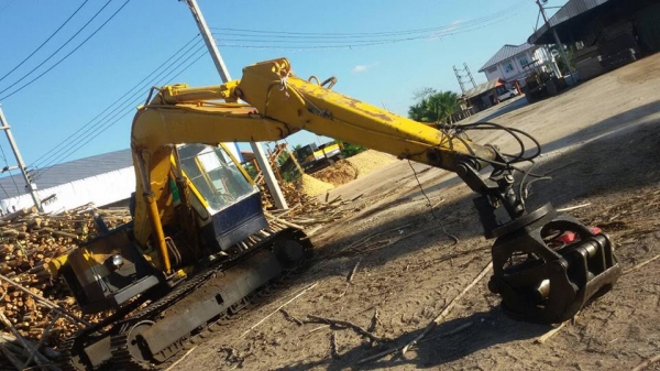 ขายรถแบ็คโคติดคีบ ไม้ เหล็ก PC120-2 สภาพพร้อมใช้งาน เครื่องแน่น เอวดี ขายรถแบ็คโคติดคีบ ไม้ เหล็ก PC120-2 สภาพพร้อมใช้งาน เครื่องแน่น เอวดี