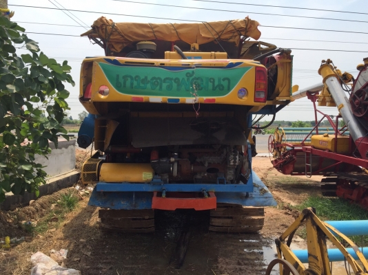 ขายรถเกี่ยวข้าวเกษตรรุ่นปล้ดหนี้เครื่อง HO8Cเทอร์โบว์240แรง ราคา 850000บาทครับ ขายรถเกี่ยวข้าวเกษตรรุ่นปล้ดหนี้เครื่อง HO8Cเทอร์โบว์240แรง ราคา 850000บาทครับ