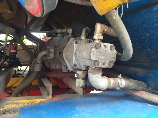 ขายรถเกี่ยวข้าวเกษตรรุ่นปล้ดหนี้เครื่อง HO8Cเทอร์โบว์240แรง ราคา 850000บาทครับ ขายรถเกี่ยวข้าวเกษตรรุ่นปล้ดหนี้เครื่อง HO8Cเทอร์โบว์240แรง ราคา 850000บาทครับ