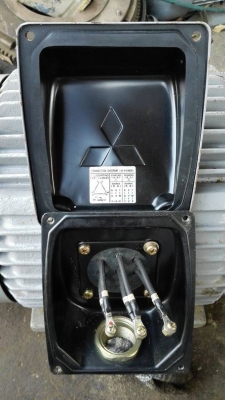 ** ขอบคุณผู้ซื้อ&amp;พี่เสือครับ ** มอเตอร์ Mitsubishi 30 HP. 380V รอบ 1450 RPM รุ่น SF-J ของใหม่ 100\% ไม่เคยโดนไฟแกะออกจากลังไม้!!