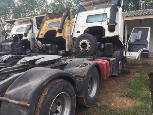 ขายวอลโว้. FL 10.  320 แรงม้า มี10 หัว ขายแยกเหลือกได้.  คันละ. 330000 รถอยู่ ภาคไต้.  ด้วนที่สุด