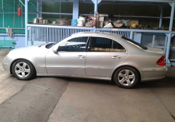 ขายด่วน รถเบนซ์ E240 ปี 2003