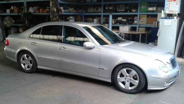 ขายด่วน รถเบนซ์ E240 ปี 2003