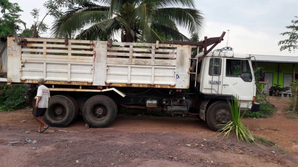 ขาย 10 ล้อดั้ม มีระบบลากพ่วง ไอ้หลงเทอร์โบ FN527M-TF0015 เครื่อง 6D16 220 แรงม้า เกียร์ 10 สปีด คัสซีสวยตลอดเส้น ทะเบียนครบพร้อมโอน ขาย 10 ล้อดั้ม มีระบบลากพ่วง ไอ้หลงเทอร์โบ FN527M-TF0015 เครื่อง 6D16 220 แรงม้า เกียร์ 10 สปีด คัสซีสวยตลอดเส้น ทะเบียนครบพร้อมโอน